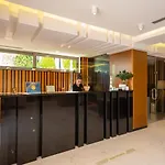 Andon Lapa & Hotel Saranda