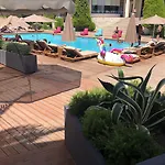 Andon Lapa & 4*