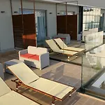 Andon Lapa & Hotel Sarandë