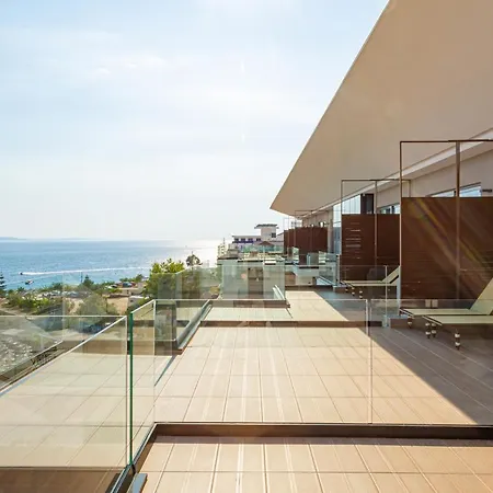 Andon Lapa & Hotel Sarande