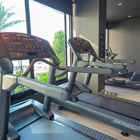 Andon Lapa & Hotel Saranda