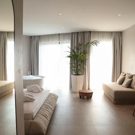 Andon Lapa & Hotel Saranda