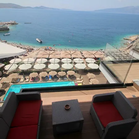 Andon Lapa & Hotel Sarande