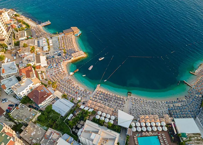 Andon Lapa & Hotell Sarandë