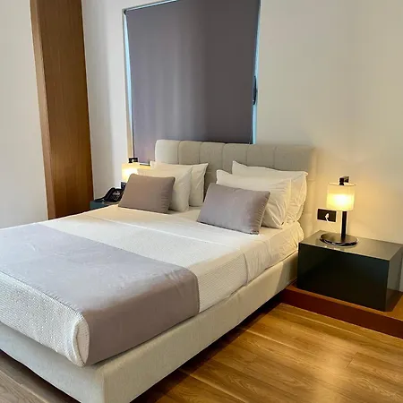 Andon Lapa & Sarandë