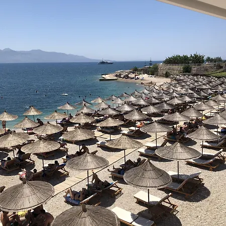 Andon Lapa & Отель