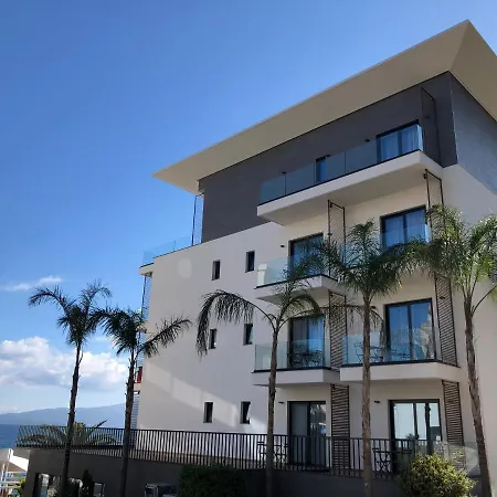 Andon Lapa & Отель Саранда