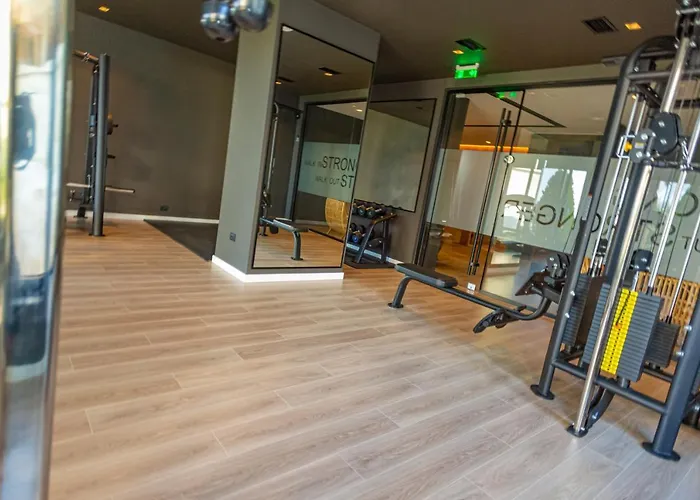 Andon Lapa & 4* Sarandë