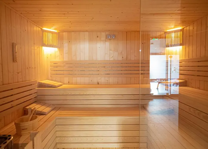 Andon Lapa & Sarandë