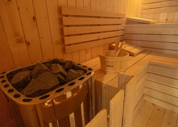 Andon Lapa & Hotel 4*