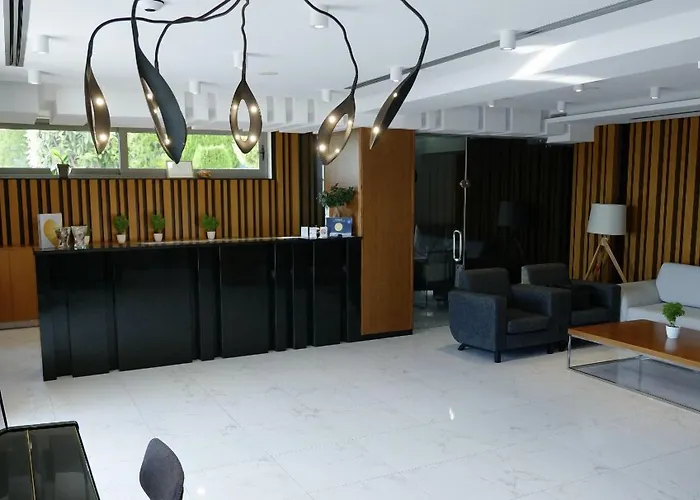 Andon Lapa & 4* Sarande