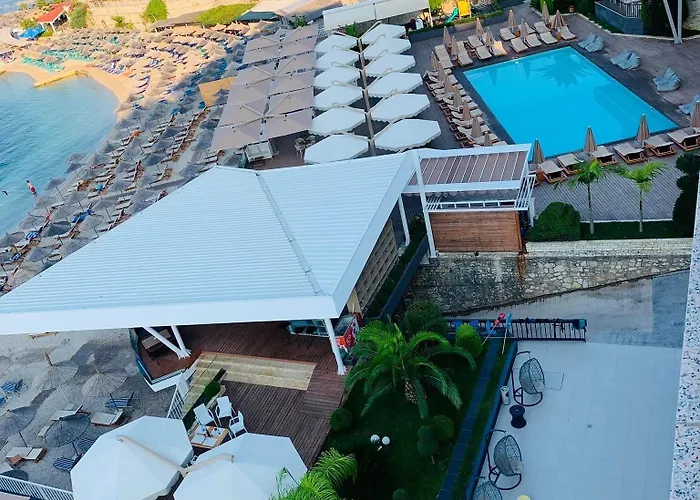 Andon Lapa & Hotel 4*